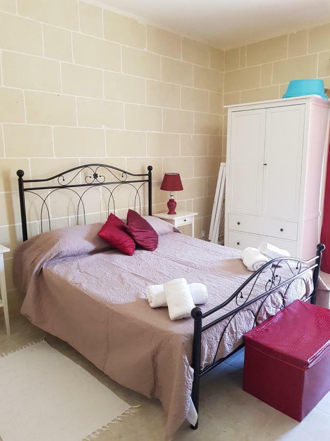Palm Court Apartment Xlendi Exterior photo